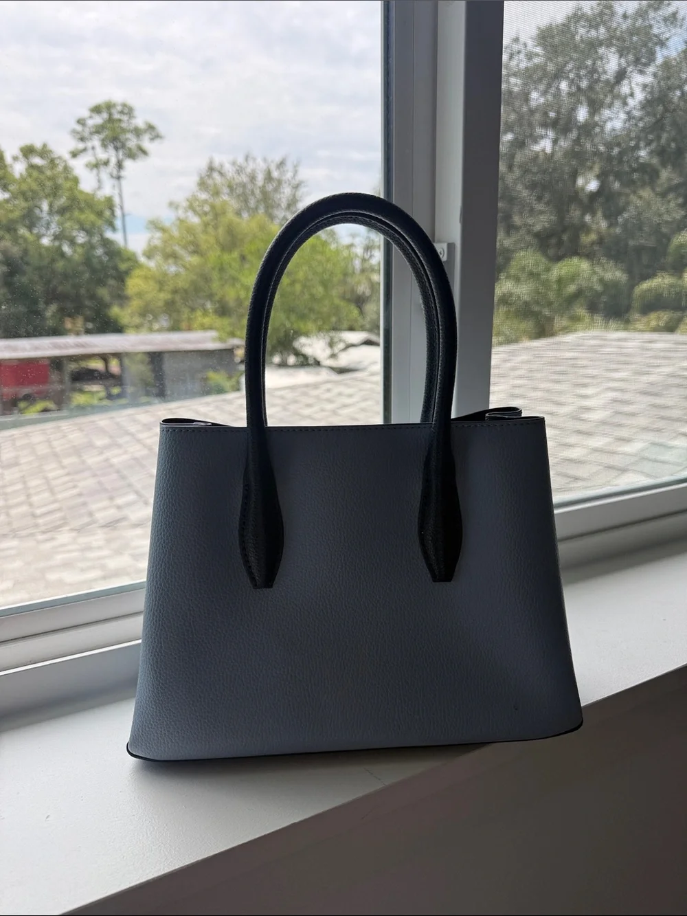 kate spade navy blue tote with gray tag